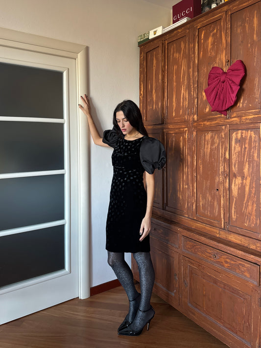 The velvet polka dots dress