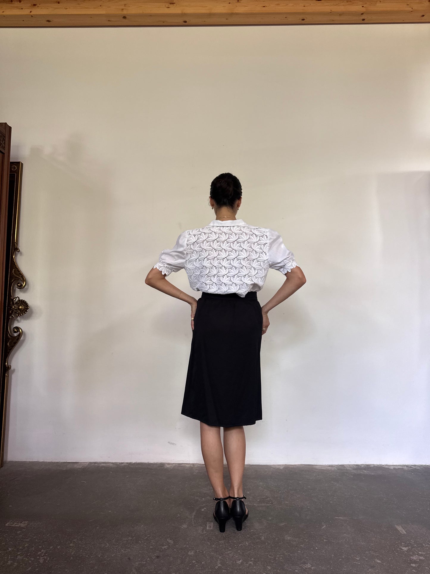 Embroidered white cotton shirt