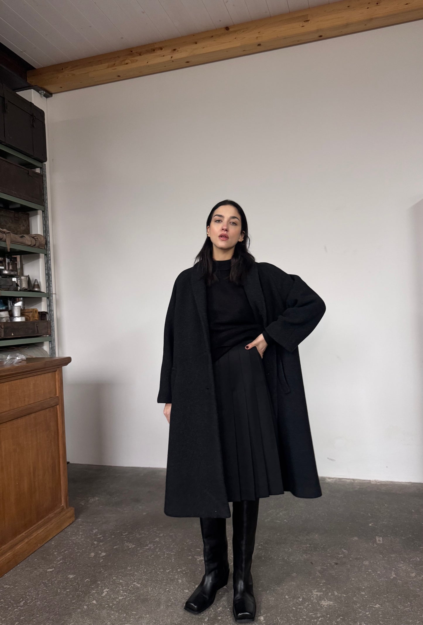 The L grey coat