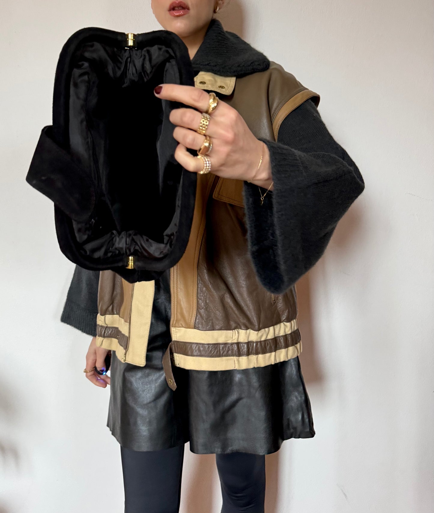 Suede pochette