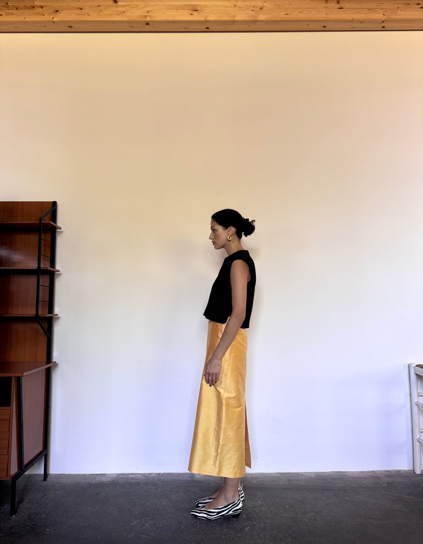 Yellow taffetà pencil skirt