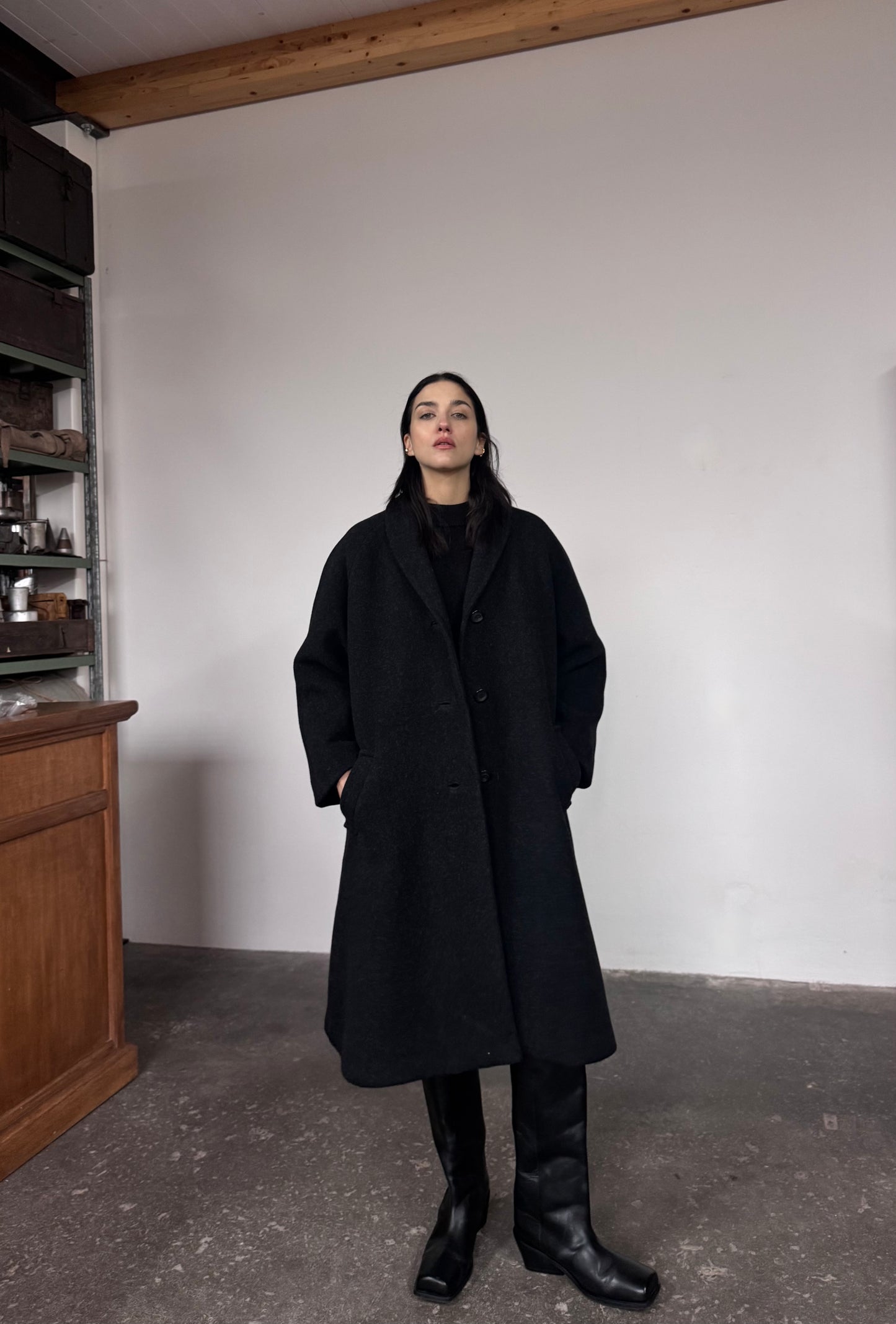 The L grey coat
