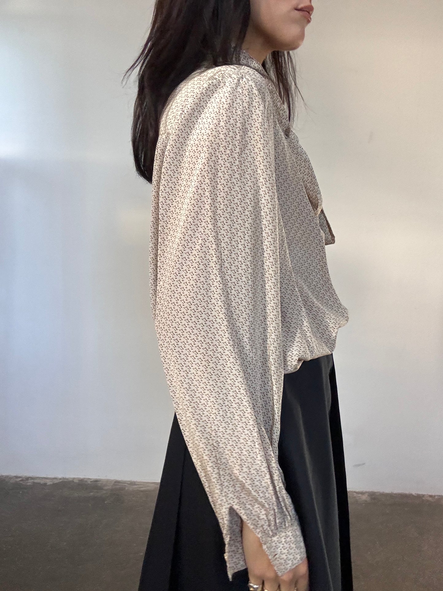 Bow silk shirt