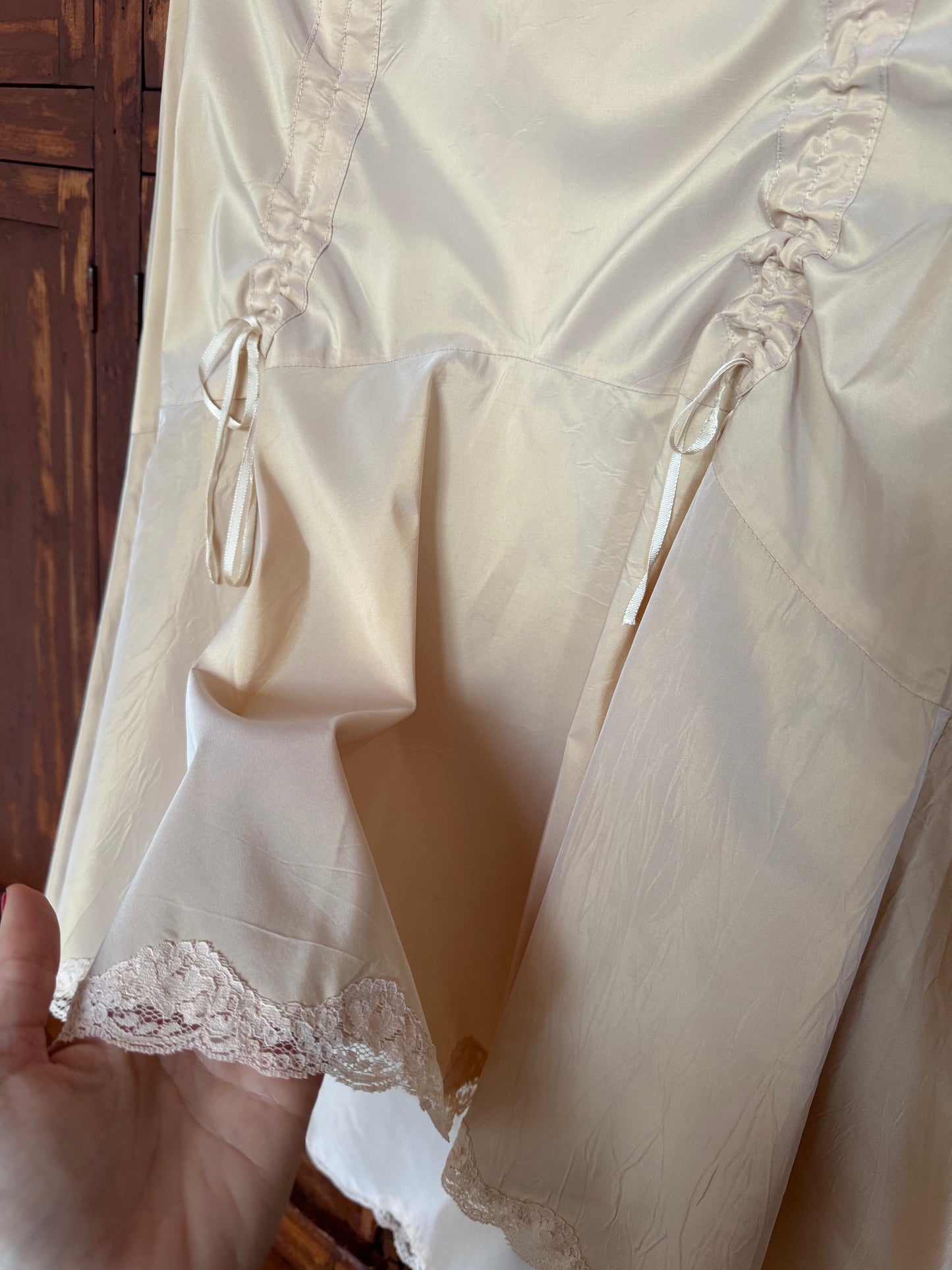 Early 2000s gorgeous skirt