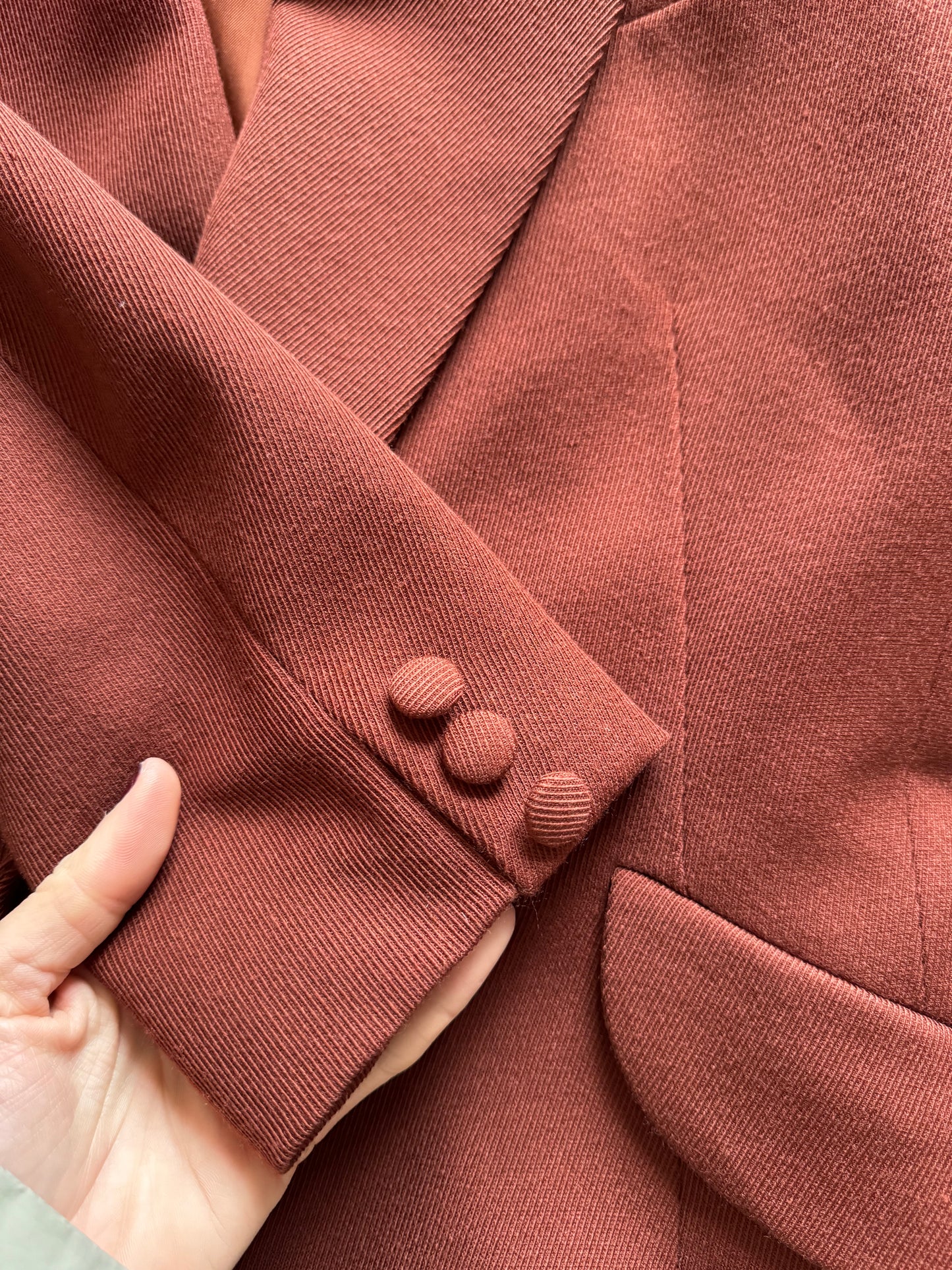 Biscotto cropped blazer
