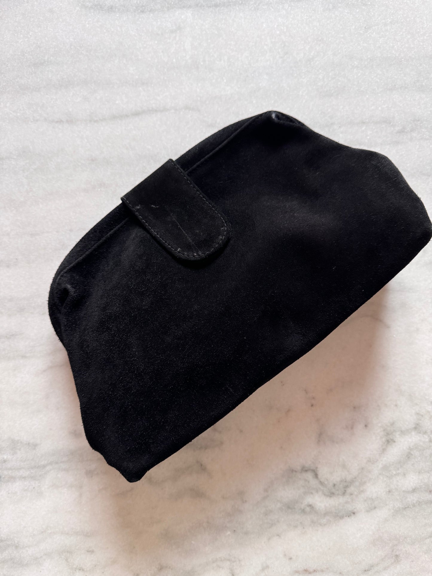 Suede pochette