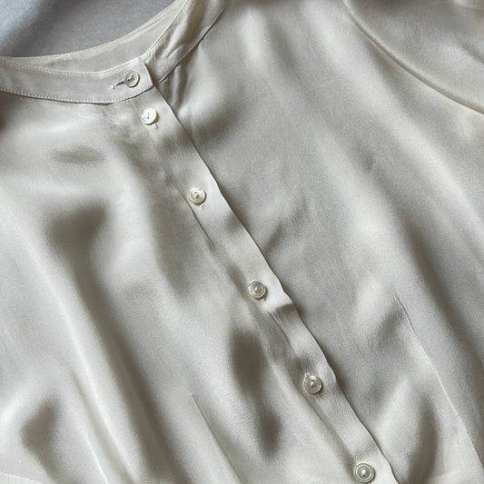 The cutest silk shirt