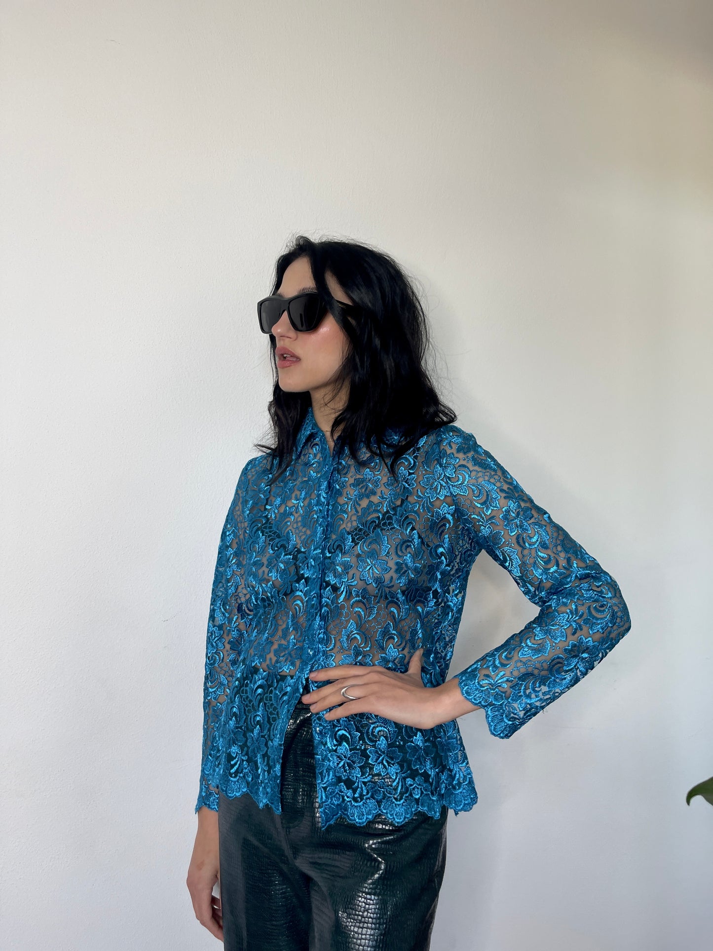 Pizzi e merletti blue shirt