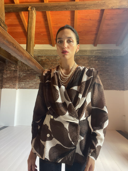 La blusa elegante