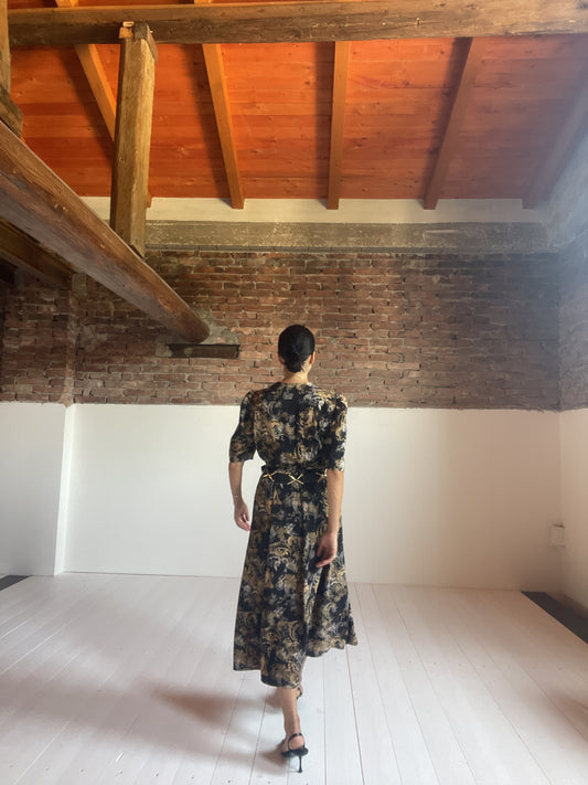 Tailoring printed dress