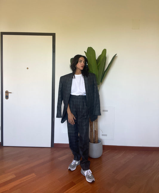 Gianni Versace precious linen suit