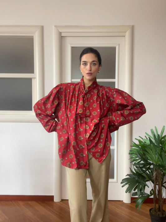 Printed romantic blouse