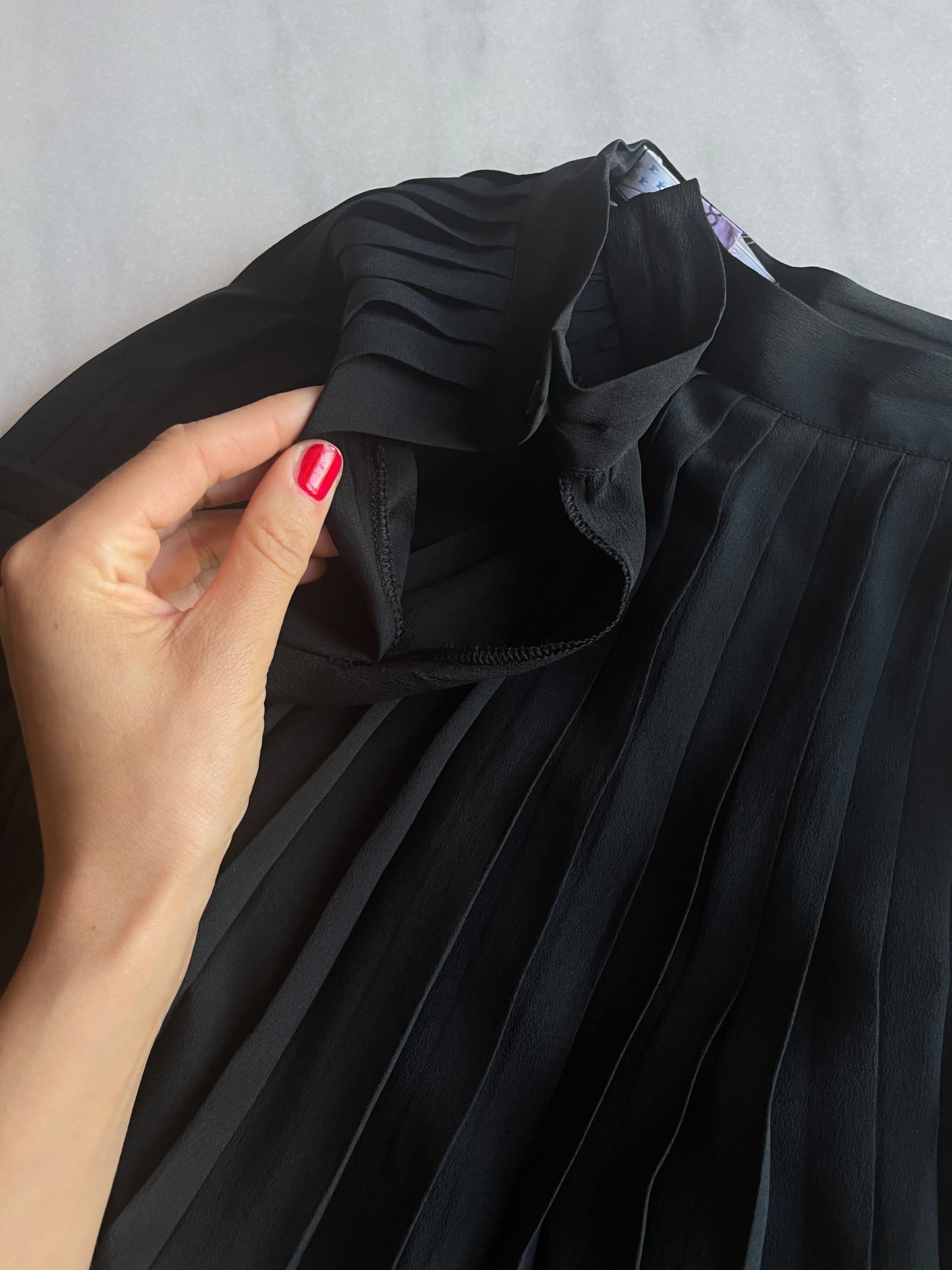 Pleated silk black skirt