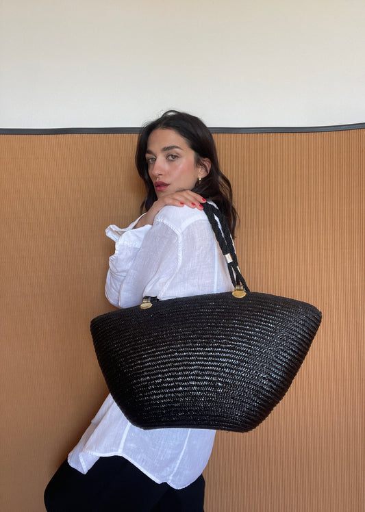 Black rafia bag