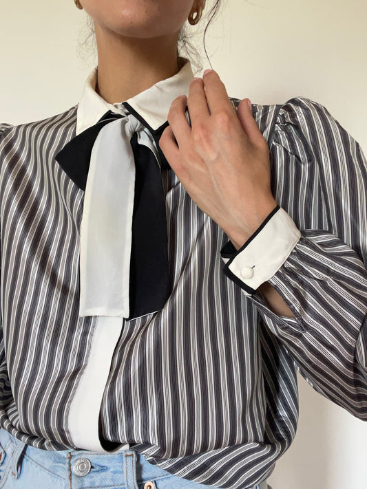 Graziosa camicetta in seta