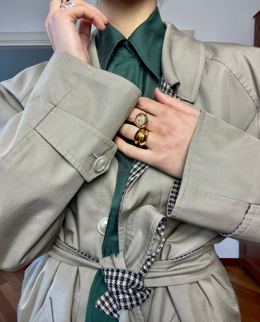 The poker face trenchcoat