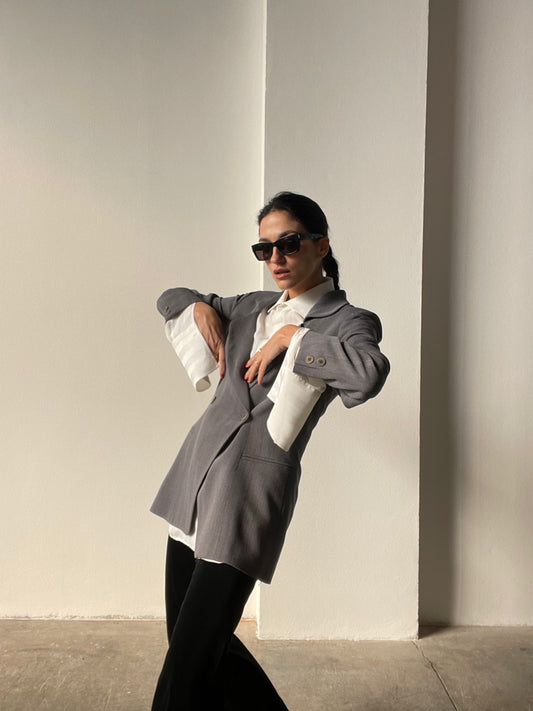 The herringbone grey blazer