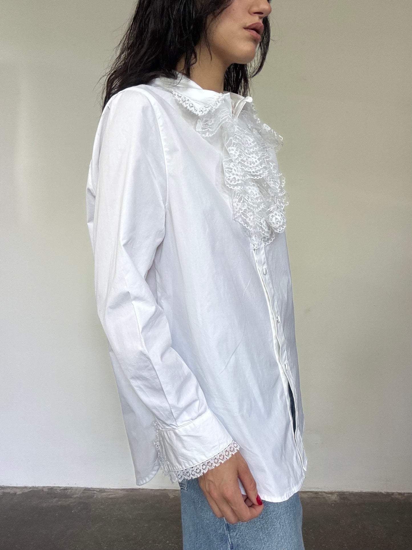 Victoria shirt