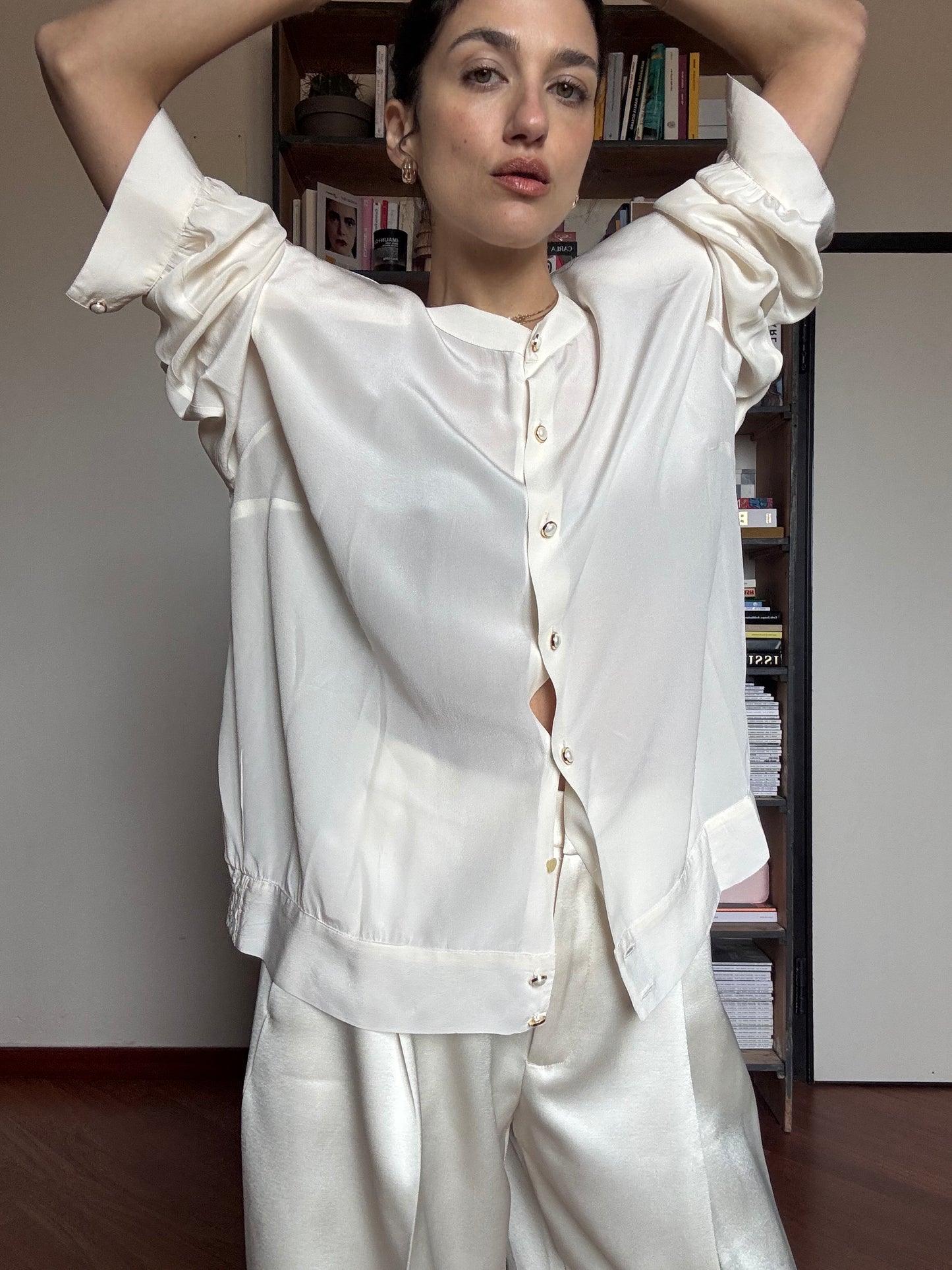 Victoria shirt
