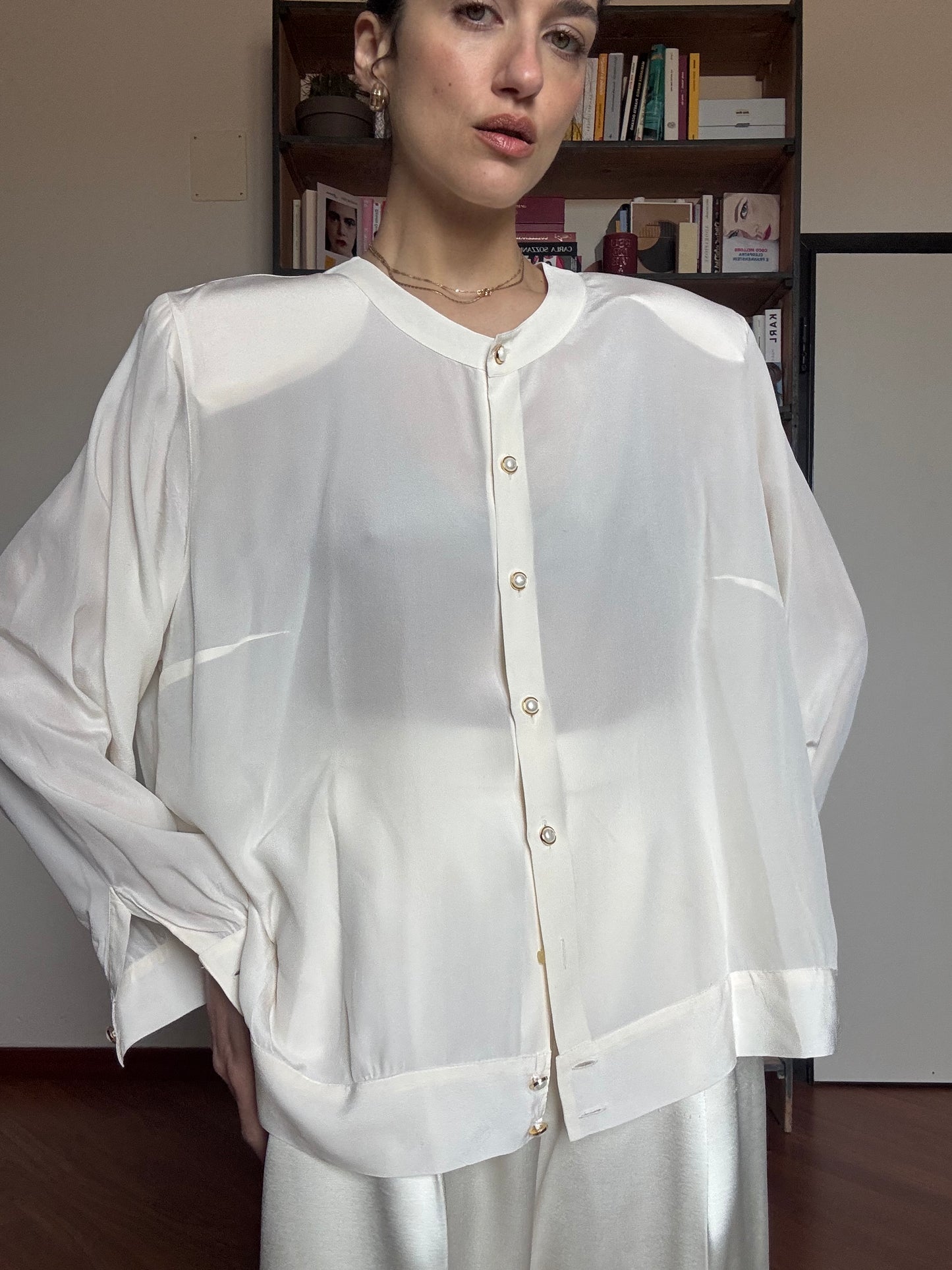 Victoria shirt