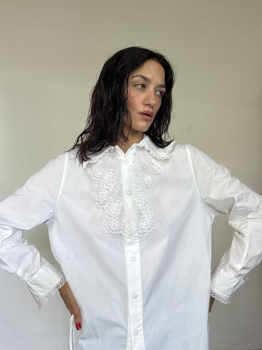 Victoria shirt