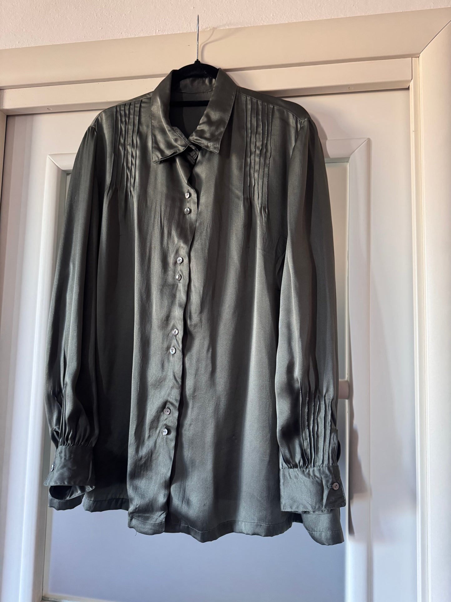 Tailoring silk shirt