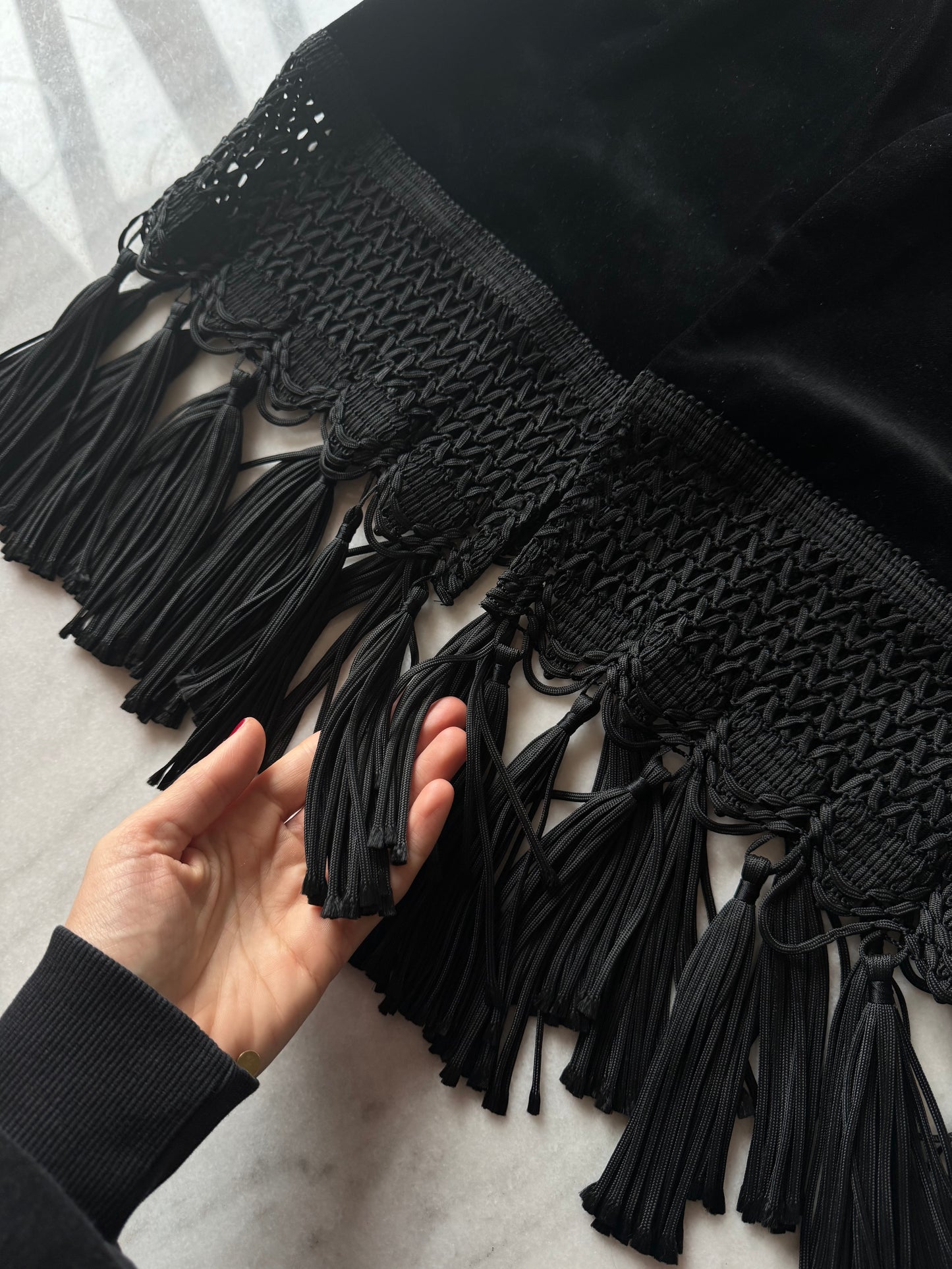 Black fringes velvet vest