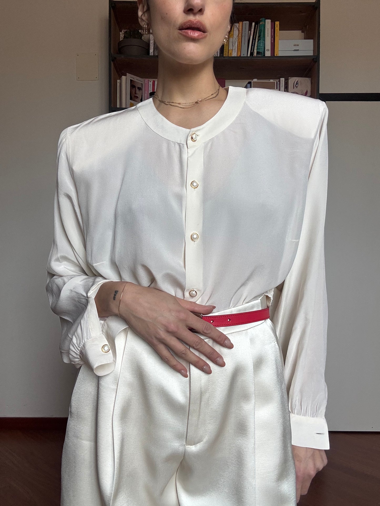 Victoria shirt