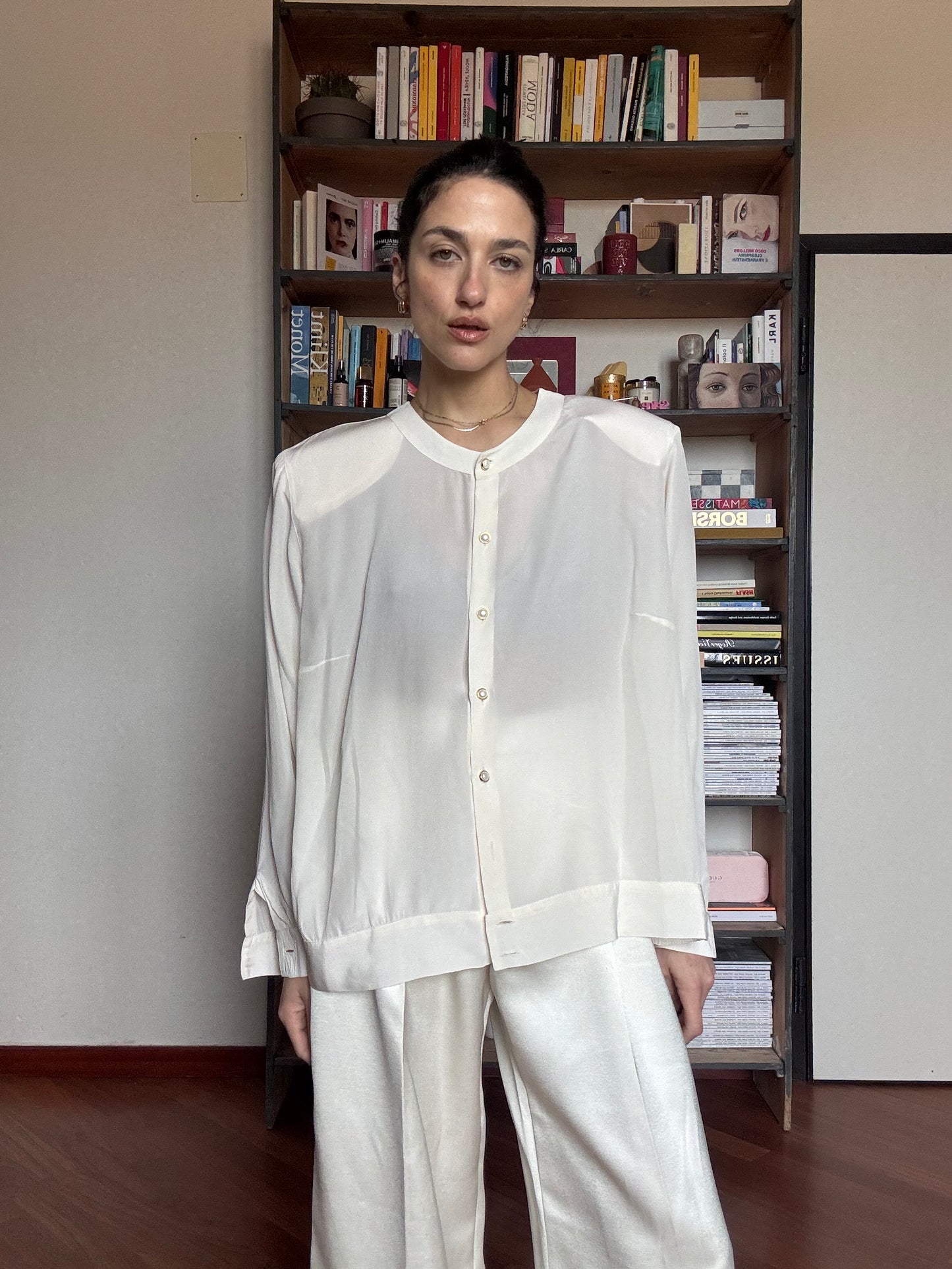 Victoria shirt