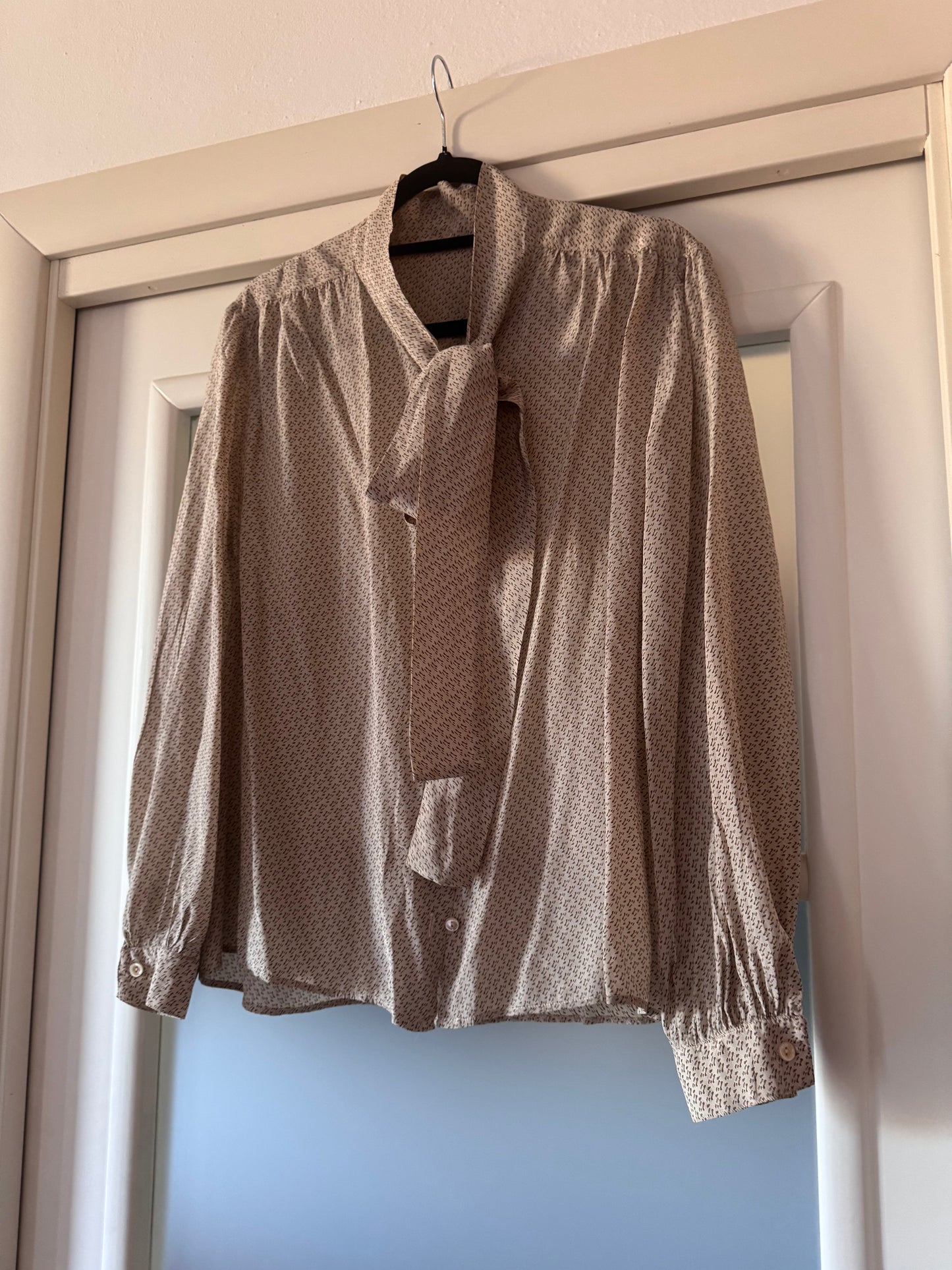 Bow silk shirt