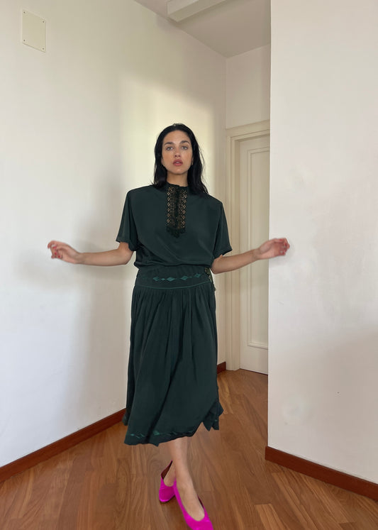 Skirt and blouse set