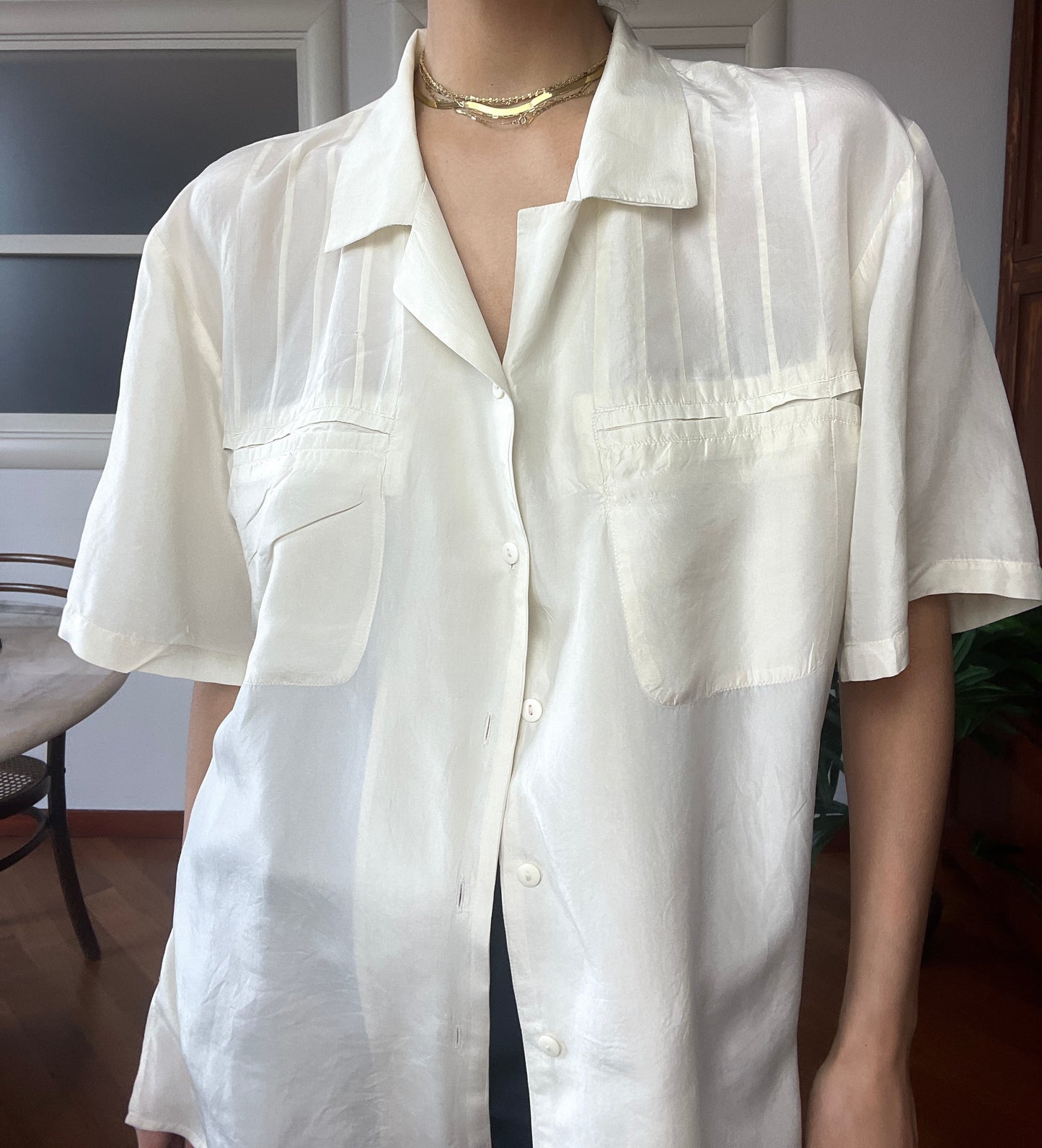 Like a feather-Pure silk blouse