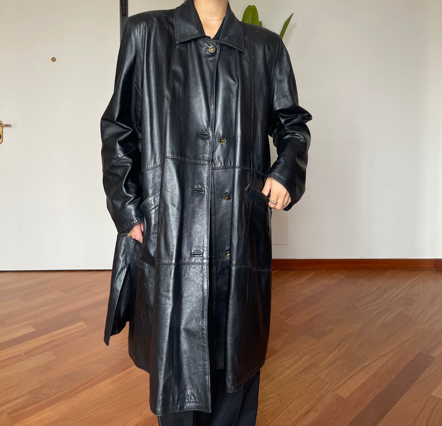 Indispensabile leather coat