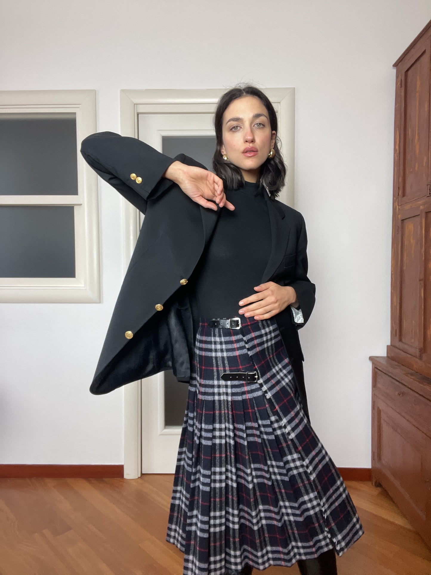 The Burberry wool tartan skirt