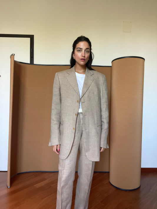 Beige, essential man suit