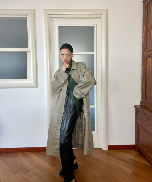 The poker face trenchcoat