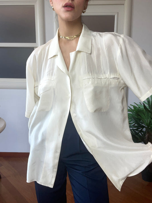 Like a feather-Pure silk blouse