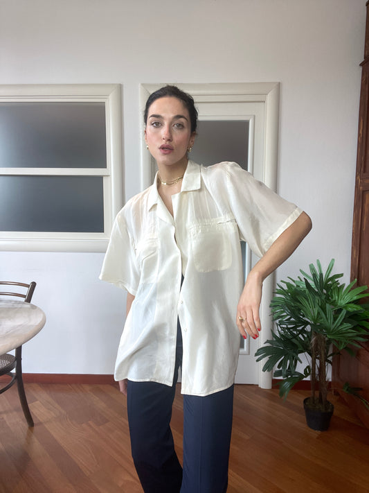 Like a feather-Pure silk blouse