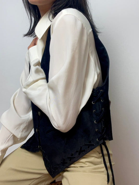 The black leather vest perfetto imperfetto