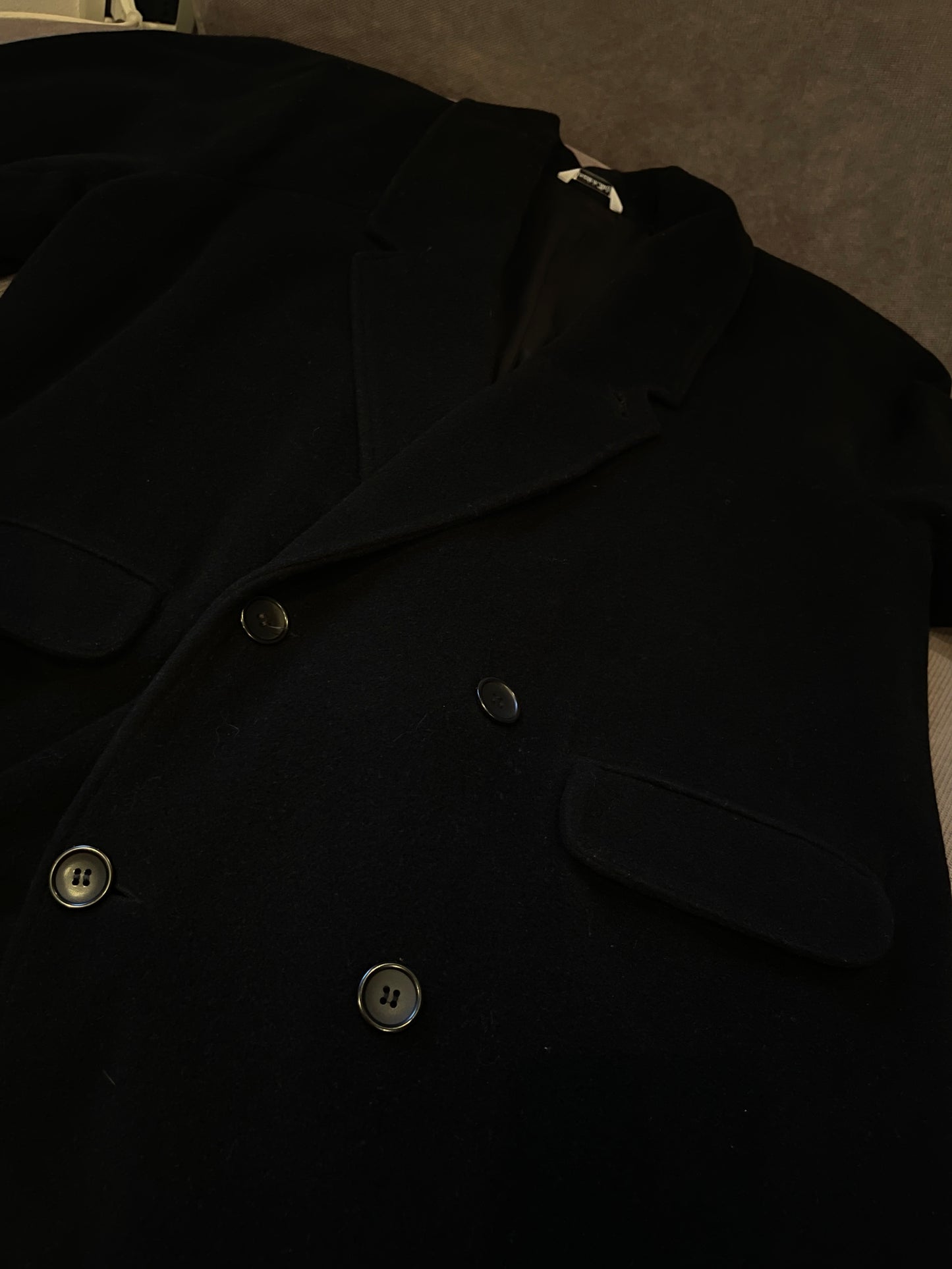 Il necessario cappotto nero